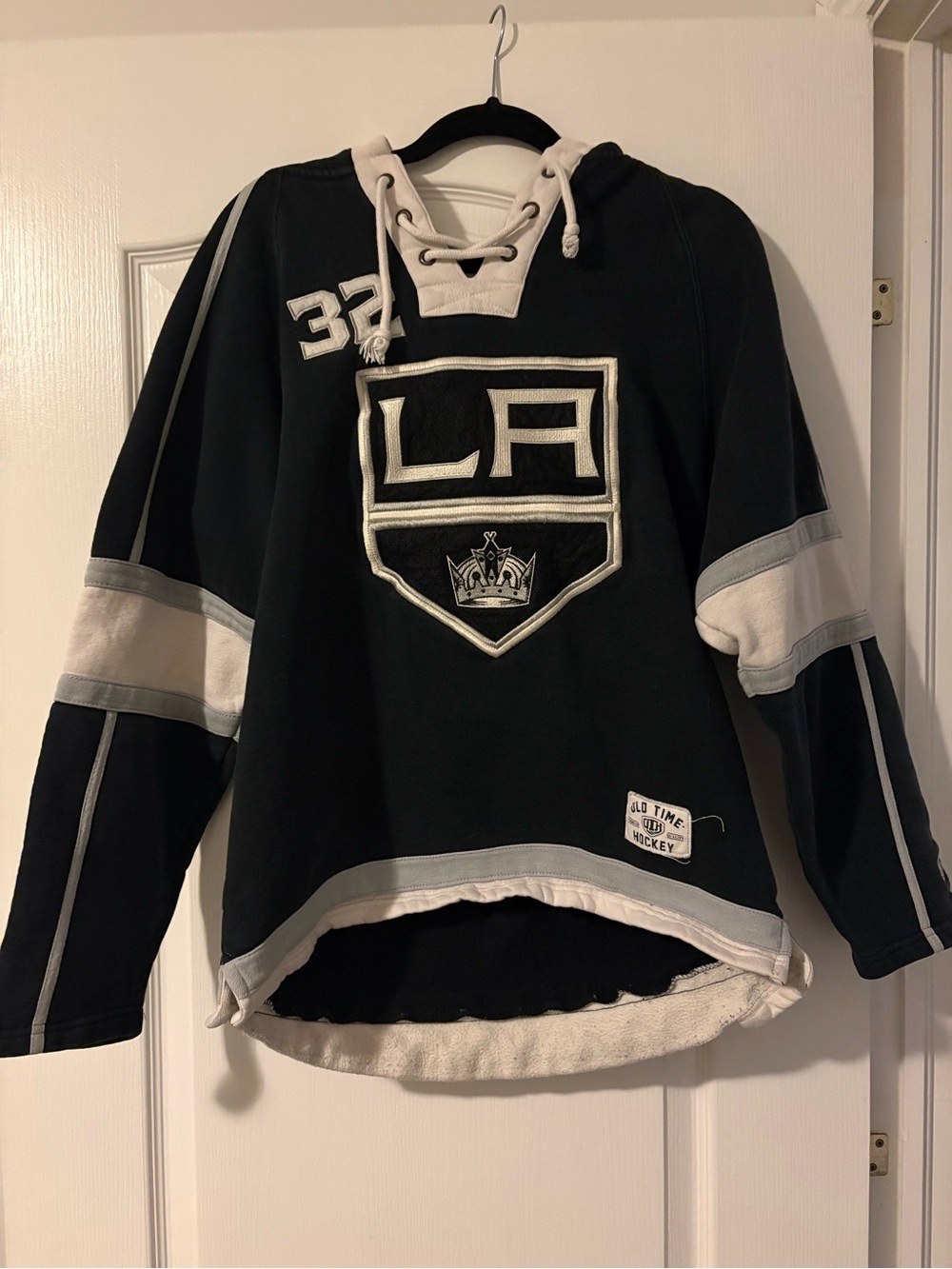 Old Time Hockey Causeway Collection LA Kings - Jonathan Quick #32 - Picture 1 of 4